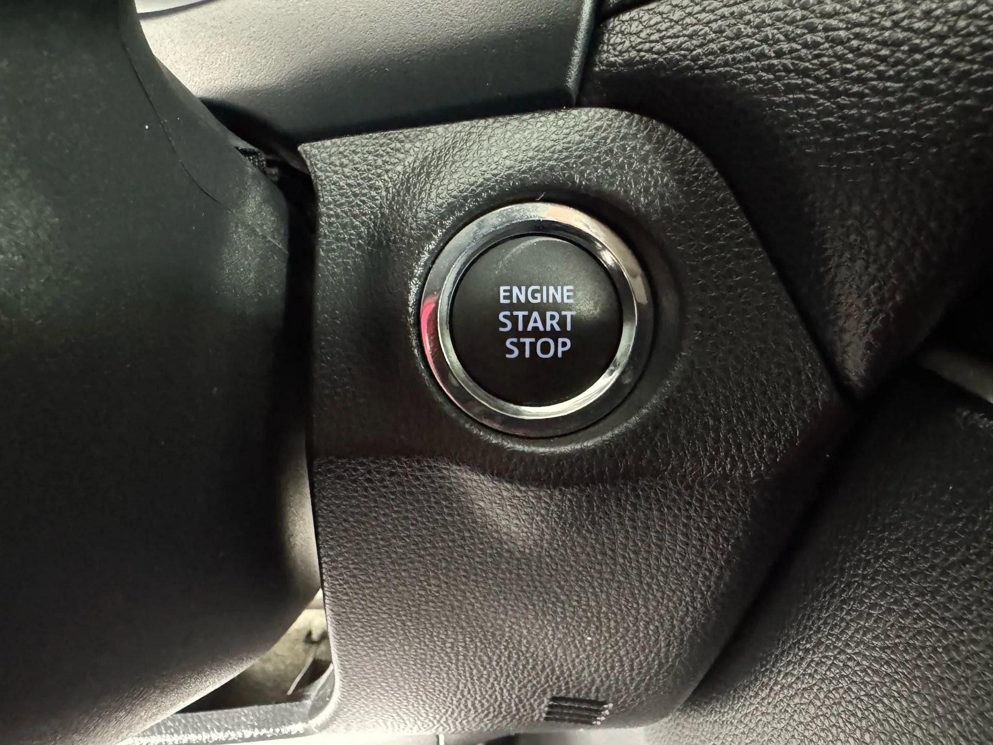 Used 2023 Toyota RAV4 Limited FWD image 18