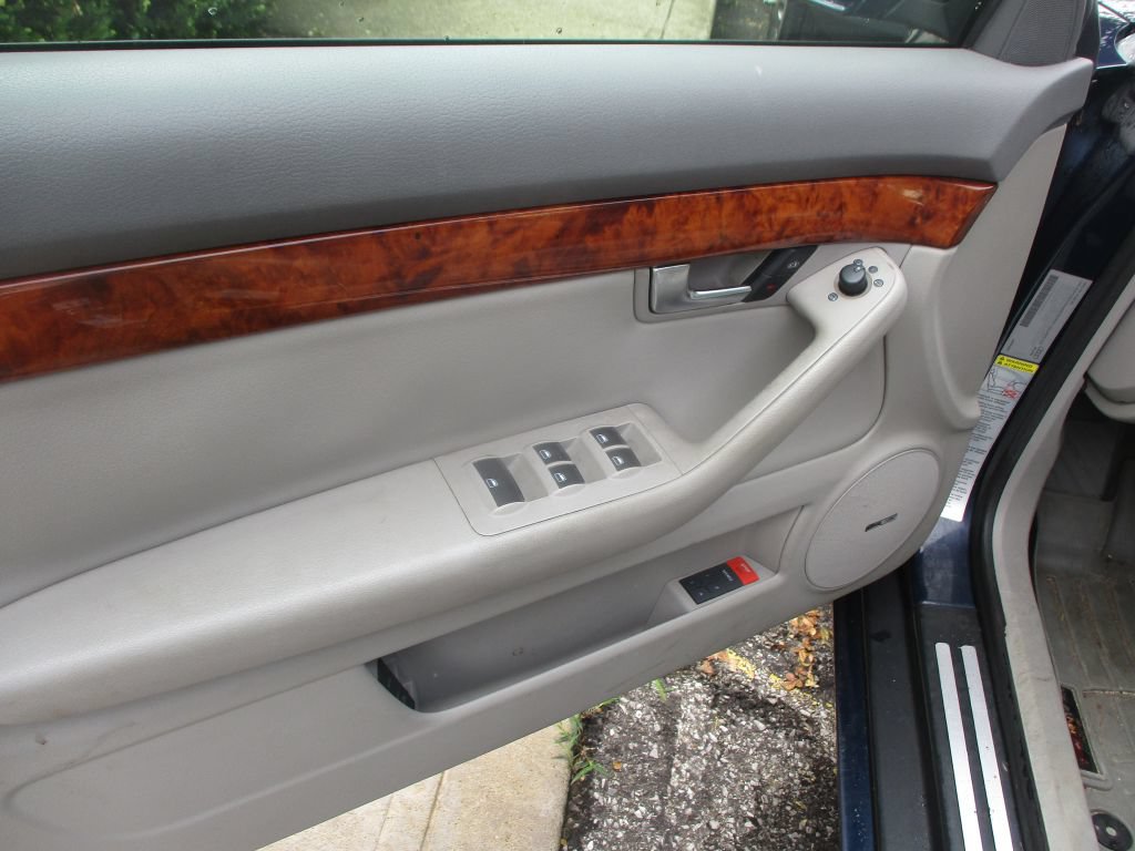 Used 2009 Audi A4 3.2 AWD/4WD image 8