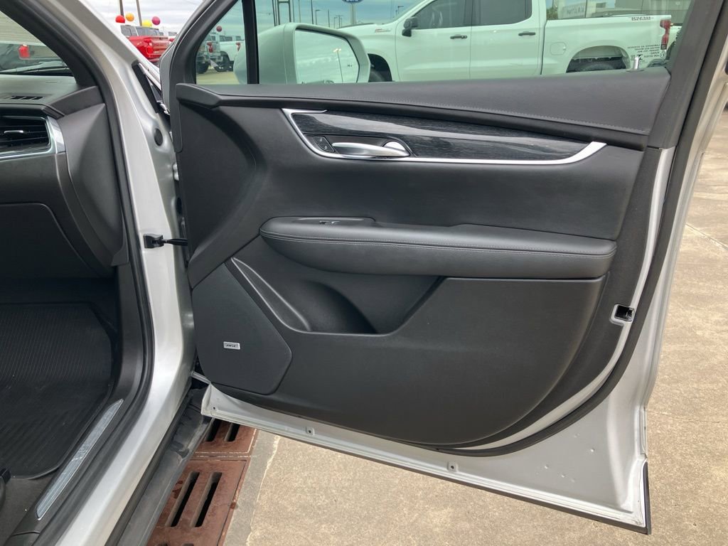Used 2020 Cadillac XT5 Premium Luxury w/ LPO, Floor Liner Package image 12