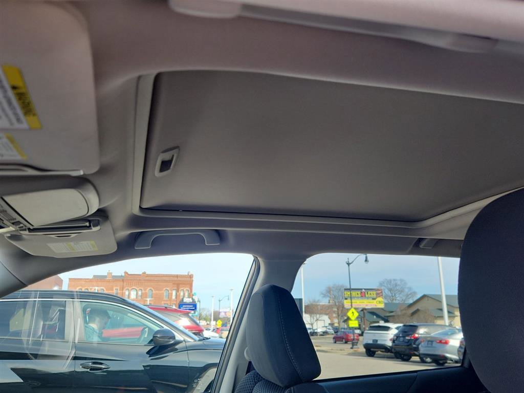 Used 2024 Subaru Forester Premium image 22