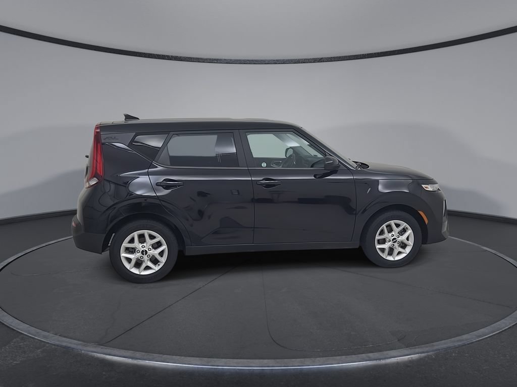 Used 2022 Kia Soul LX w/ Technology Package FWD image 17