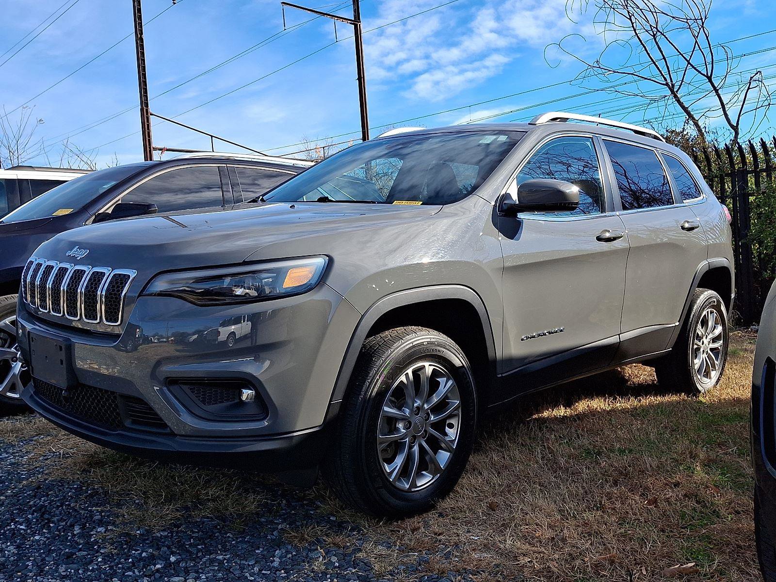 Used 2021 Jeep Cherokee Latitude Lux w/ Comfort/Convenience Group