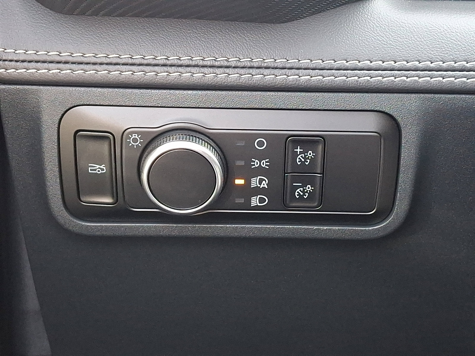 Used 2024 Ford Mustang GT Premium image 30