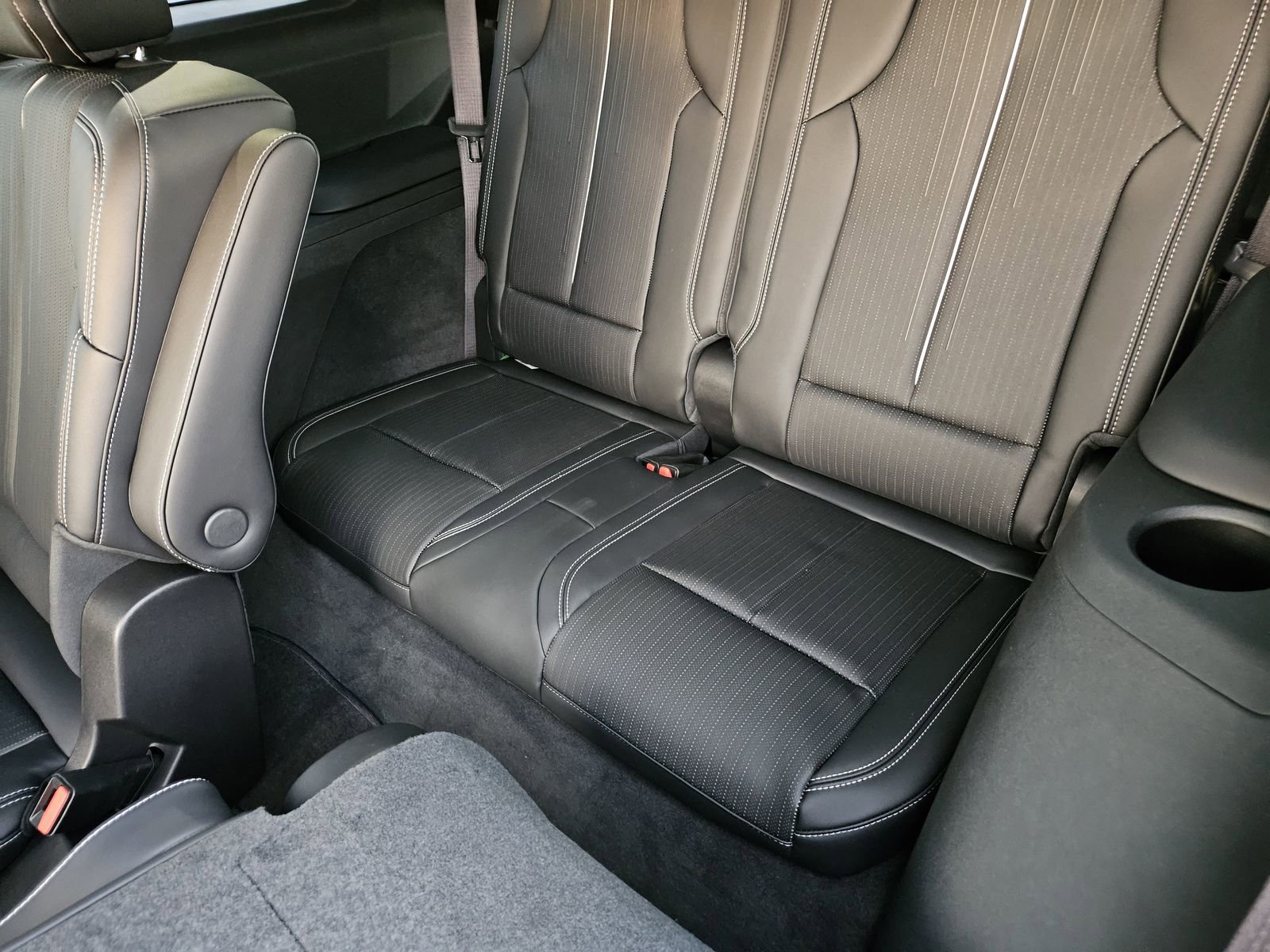 New 2026 Cadillac Vistiq Sport image 26