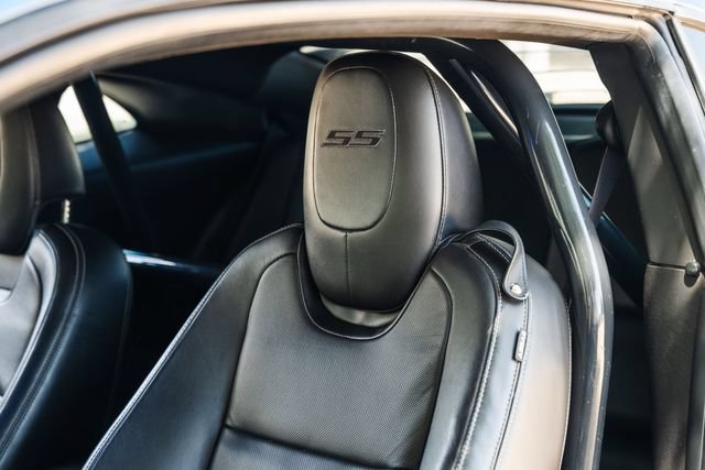 Used 2010 Chevrolet Camaro SS w/ RS Package RWD image 25