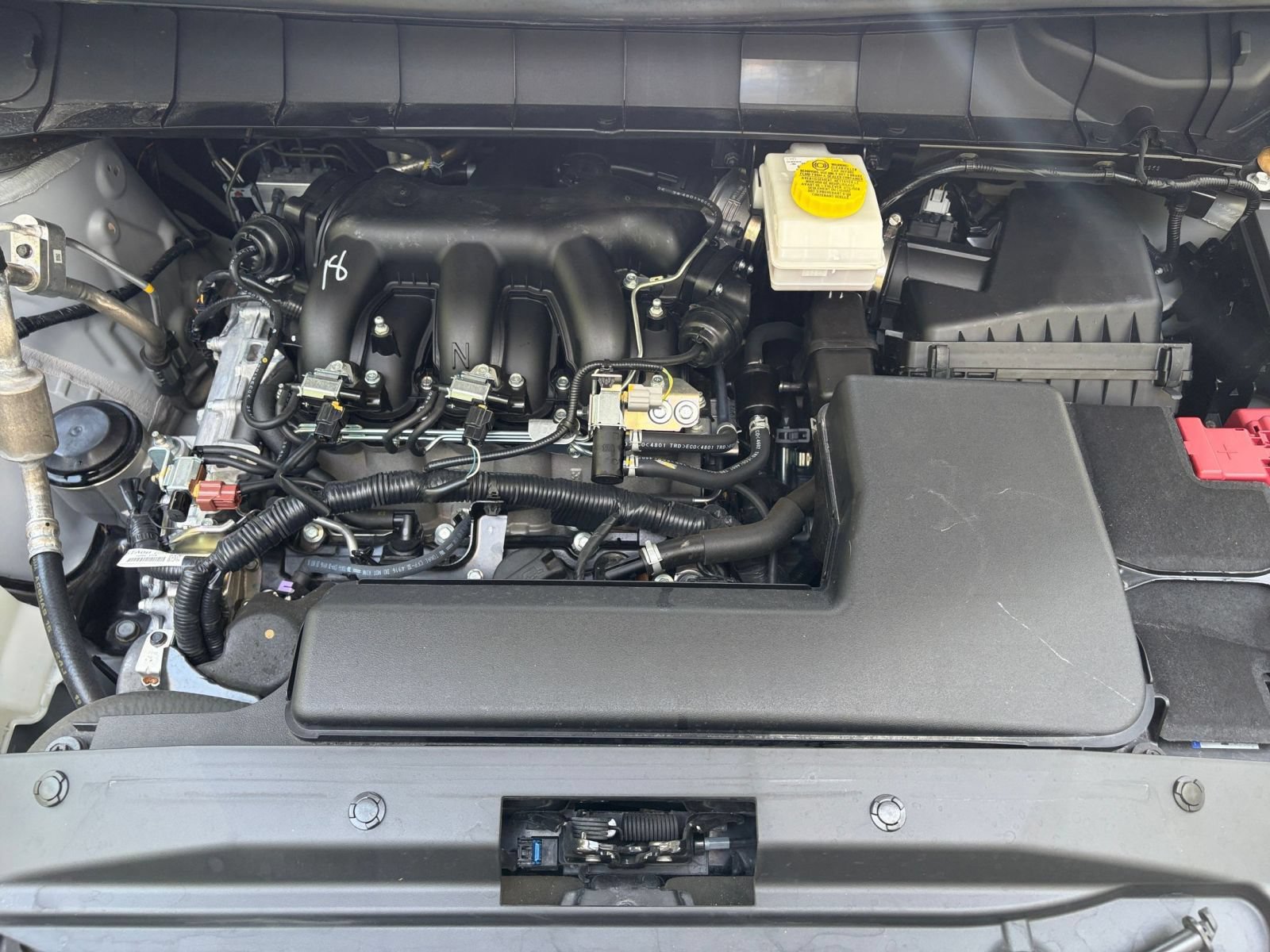 Used 2025 Nissan Pathfinder SV FWD image 34