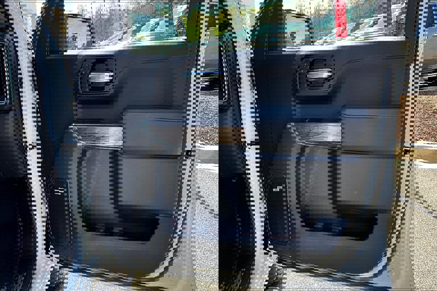 Used 2022 Chevrolet Silverado 1500 LTZ w/ LTZ Premium Package image 20