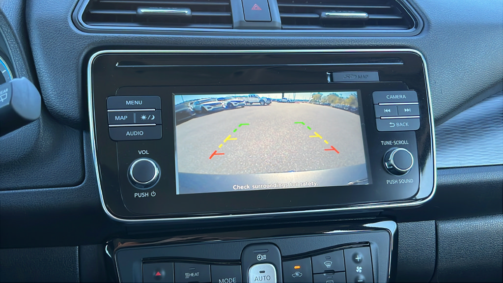 Used 2019 Nissan Leaf SV w/ SV Technology Package FWD image 20