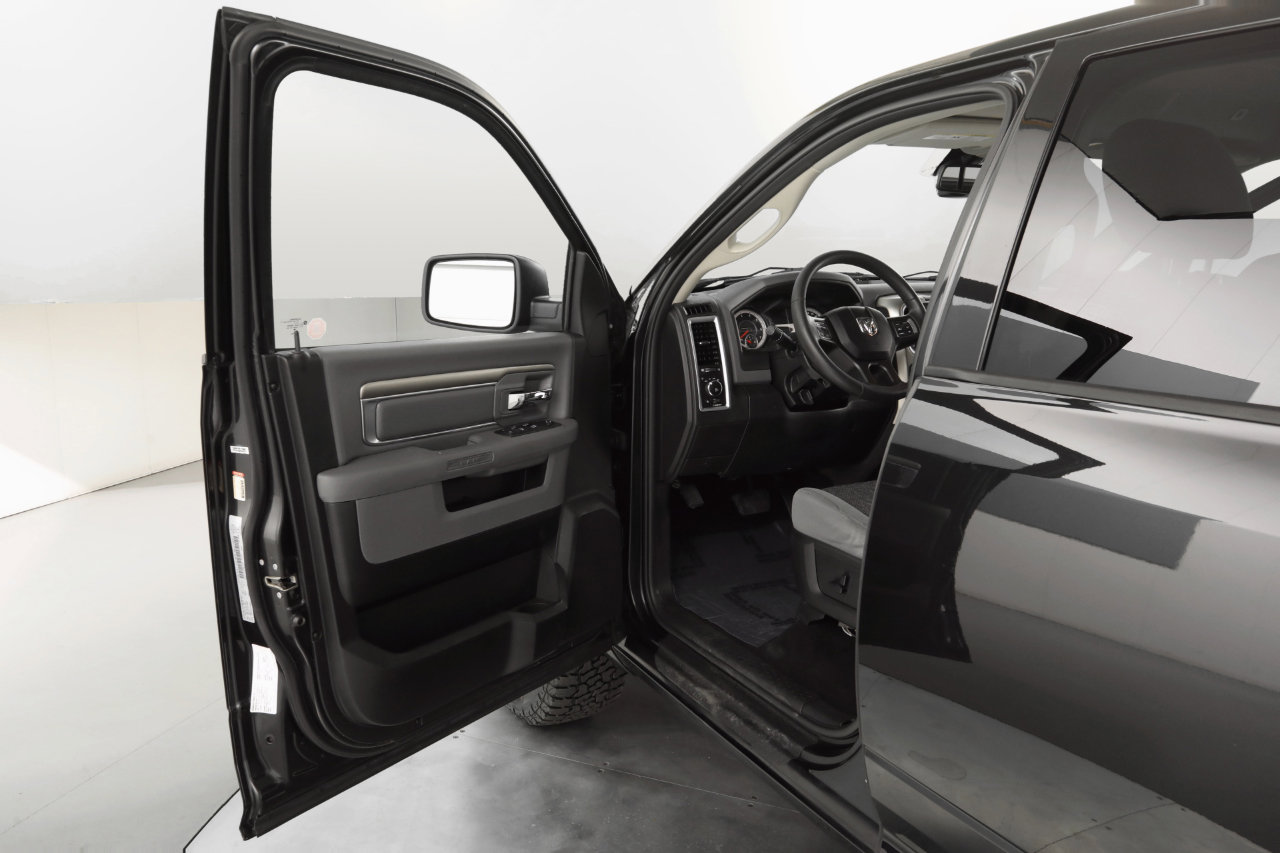 Used 2018 RAM 1500 Outdoorsman image 11