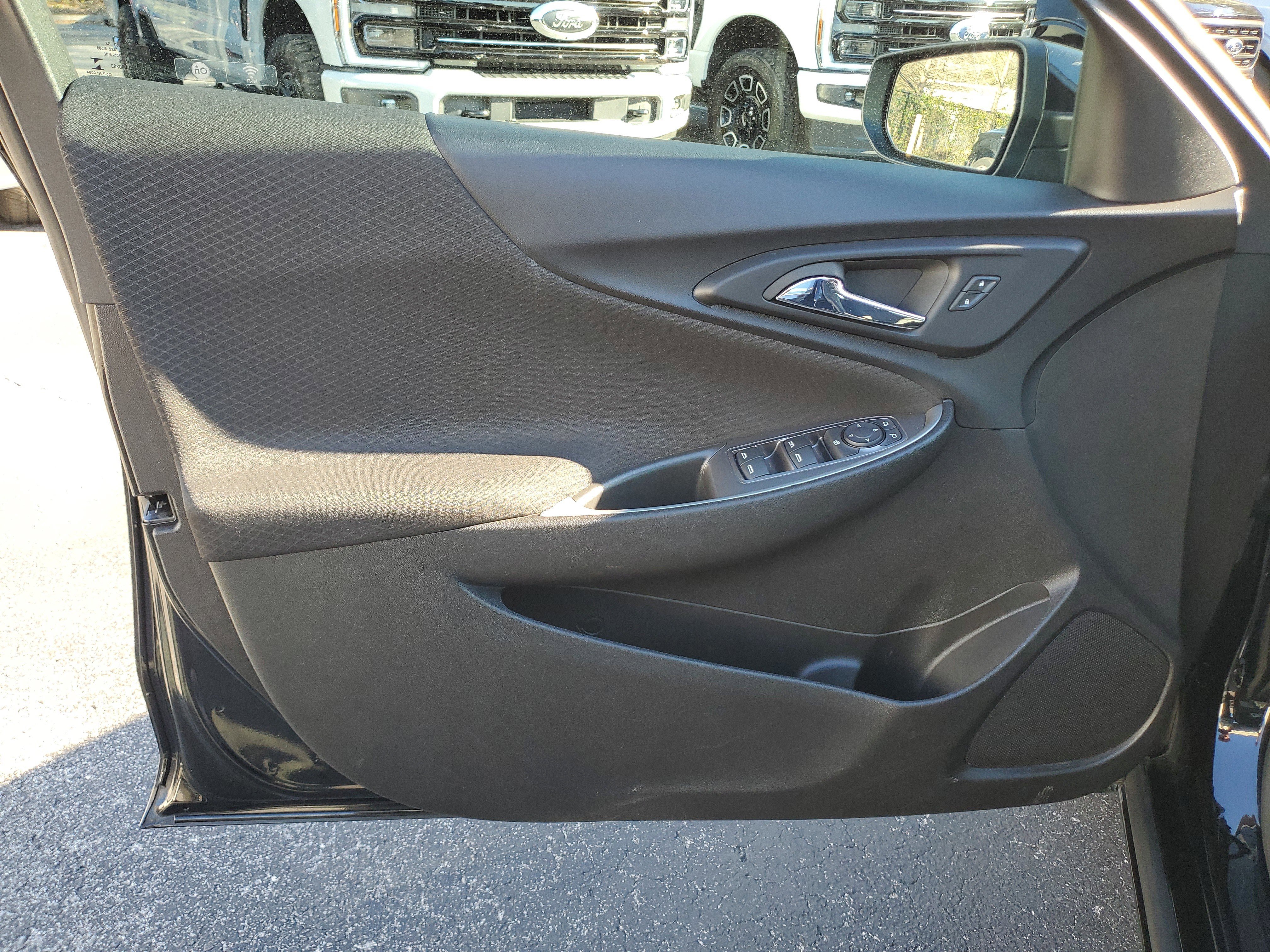 Used 2024 Chevrolet Malibu LT image 18