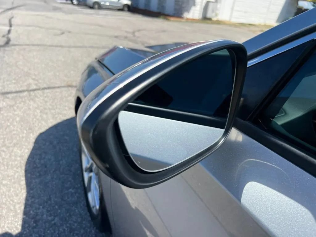 Used 2018 Honda Accord LX image 29