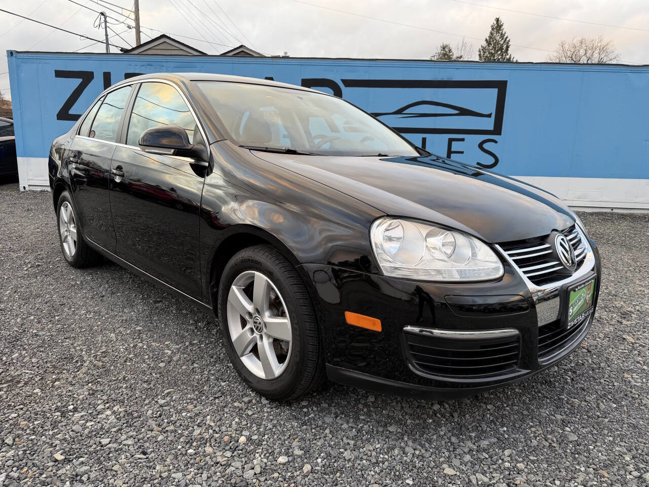 Used 2009 Volkswagen Jetta SEL image 1