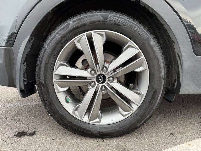 Used 2015 Hyundai Santa Fe Limited w/ Option Group 04 AWD/4WD image 8