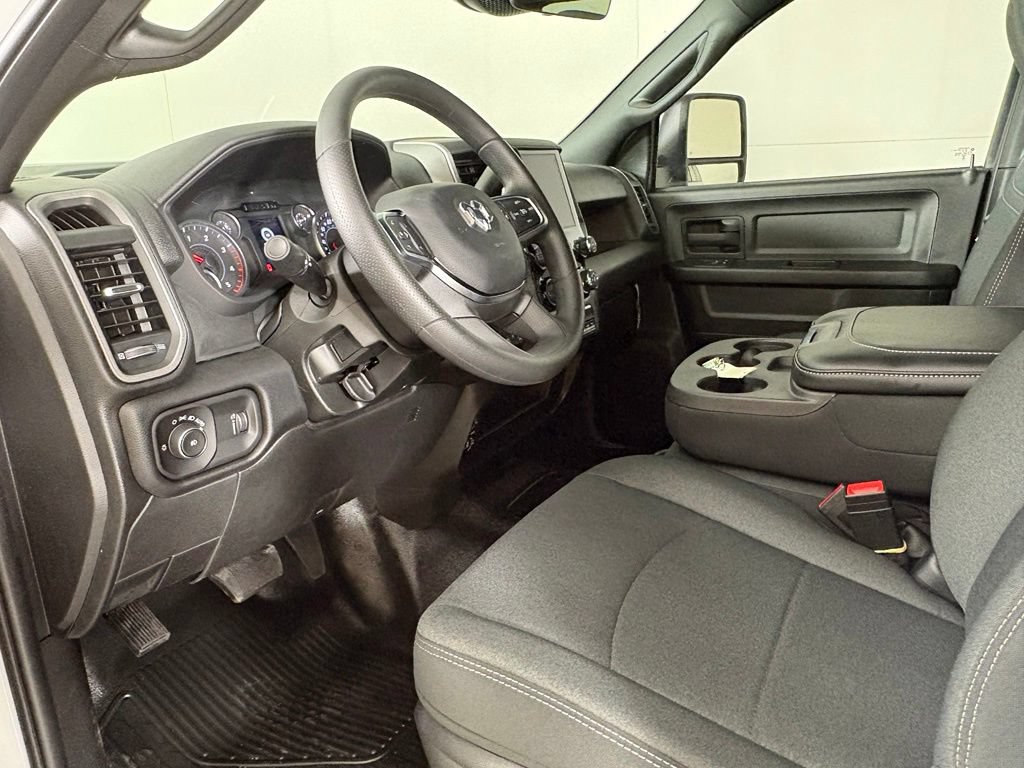 New 2026 RAM 3500 Tradesman AWD/4WD image 22