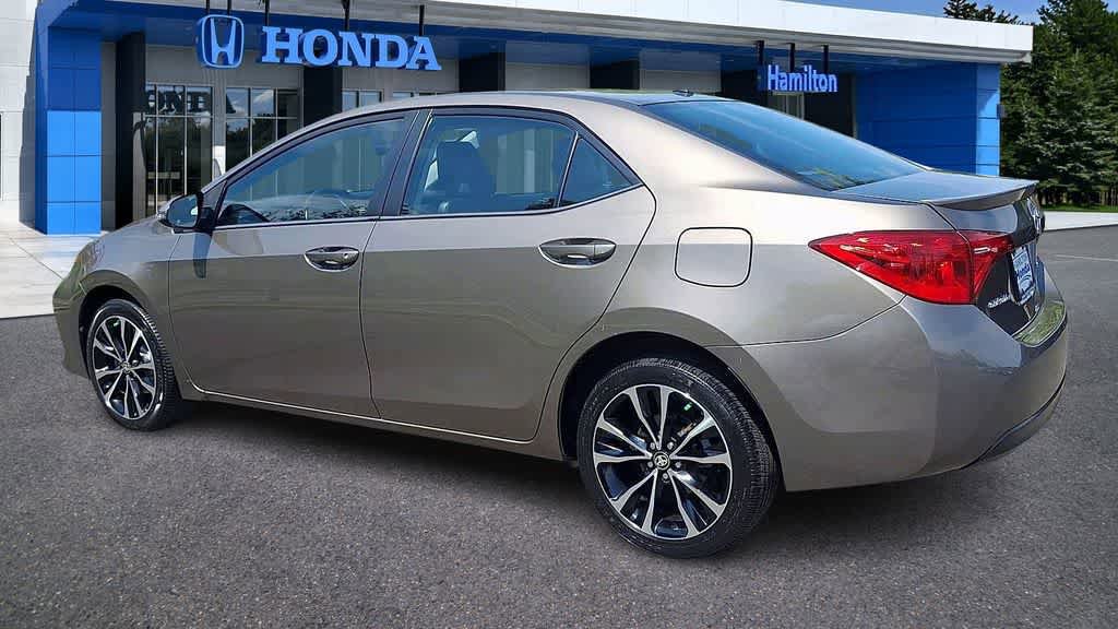 Used 2017 Toyota Corolla SE w/ SE Premium Package FWD image 6