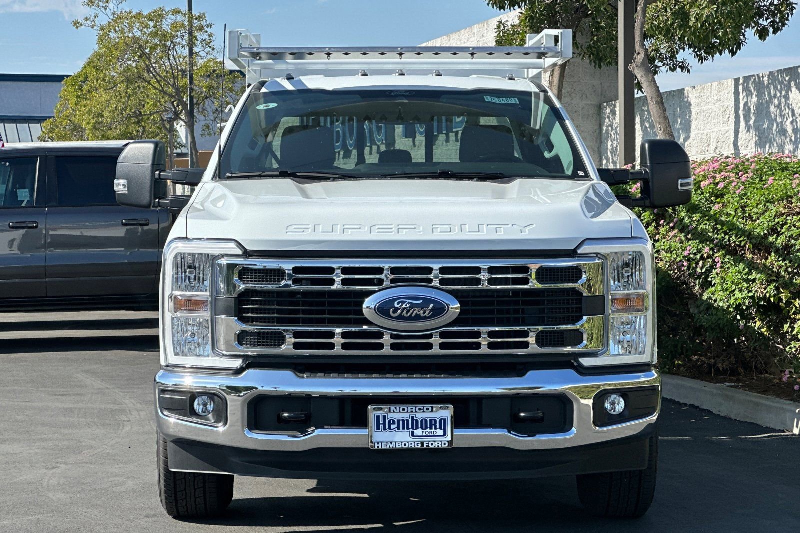 New 2025 Ford F350 XL w/ XL Chrome Package image 9