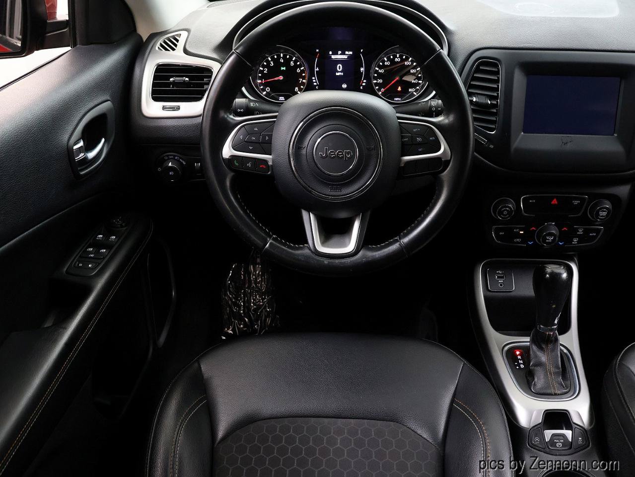 Used 2019 Jeep Compass Latitude FWD image 12
