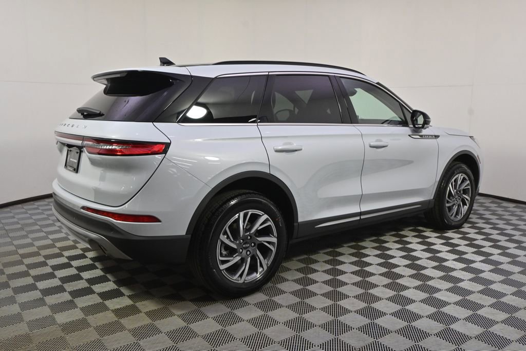 New 2026 Lincoln Corsair Premiere image 7