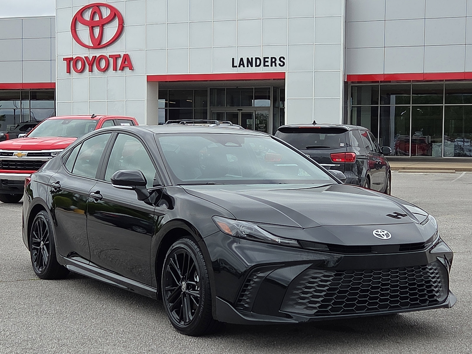 Used 2025 Toyota Camry SE