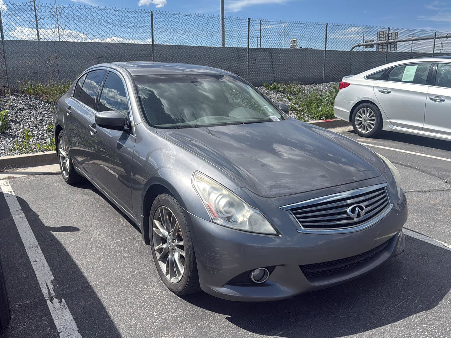Used 2012 INFINITI G37 x w/ Premium Pkg image 3
