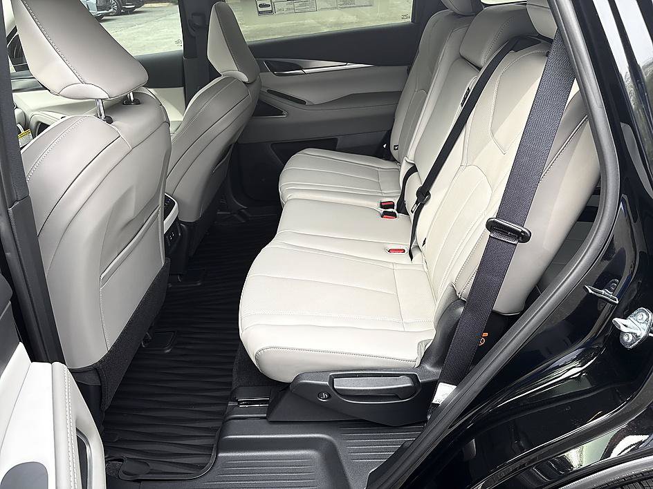 New 2027 INFINITI QX60 Luxe AWD/4WD image 14