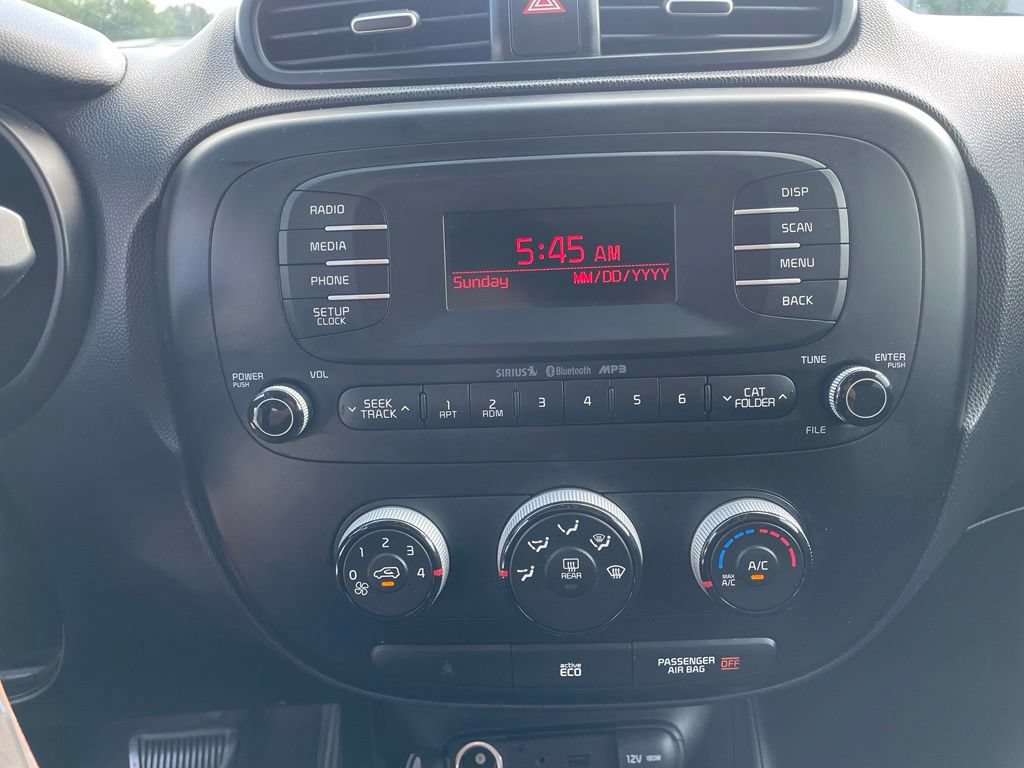 Used 2014 Kia Soul FWD image 11