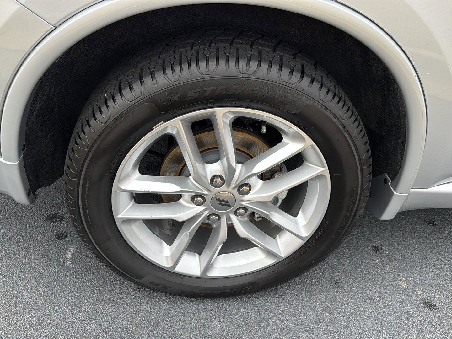 Used 2023 Dodge Durango GT image 34