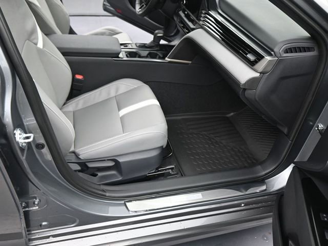 New 2026 Toyota Camry SE w/ Convenience Package FWD image 12
