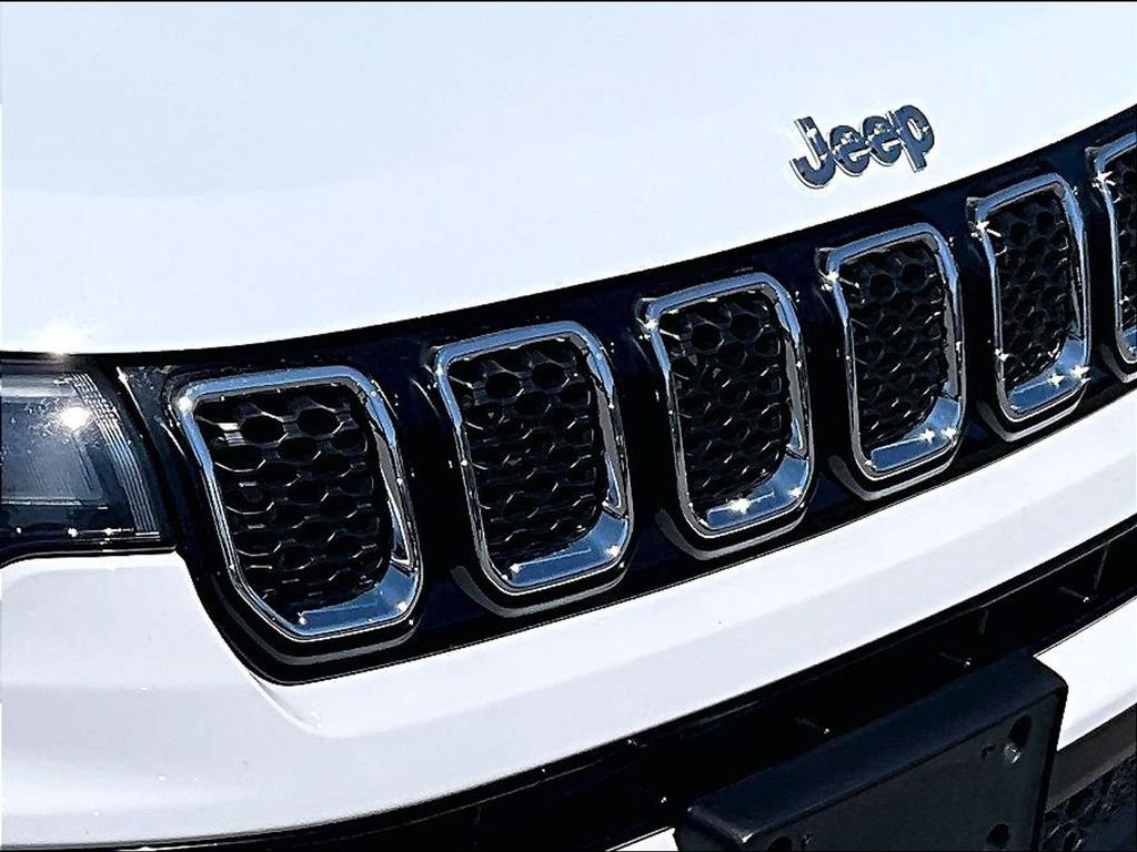 Used 2024 Jeep Compass Limited AWD/4WD image 29