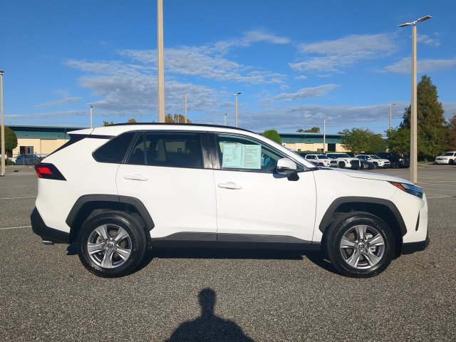 Certified 2025 Toyota RAV4 XLE FWD image 3