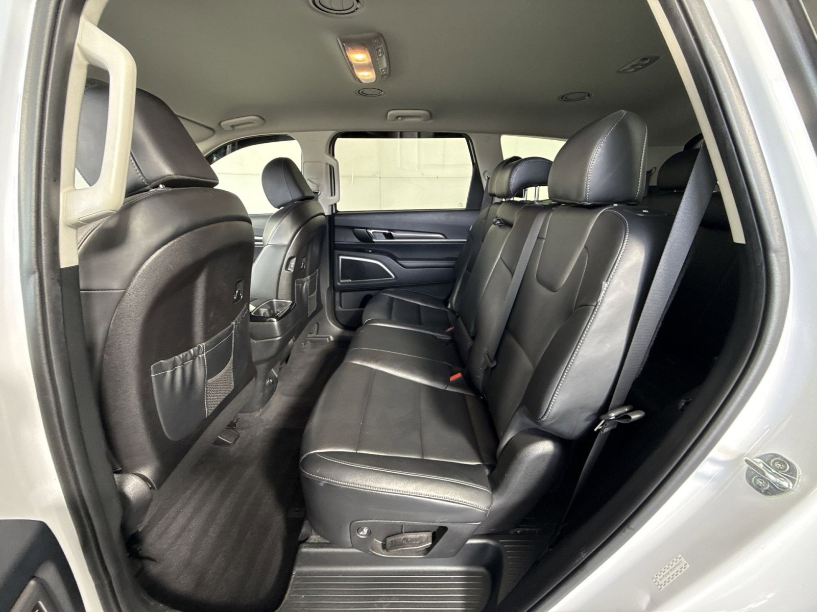 Used 2024 Kia Telluride LX image 24