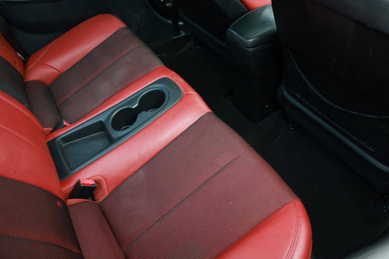 Used 2013 Hyundai Veloster w/ Style Pkg FWD image 12