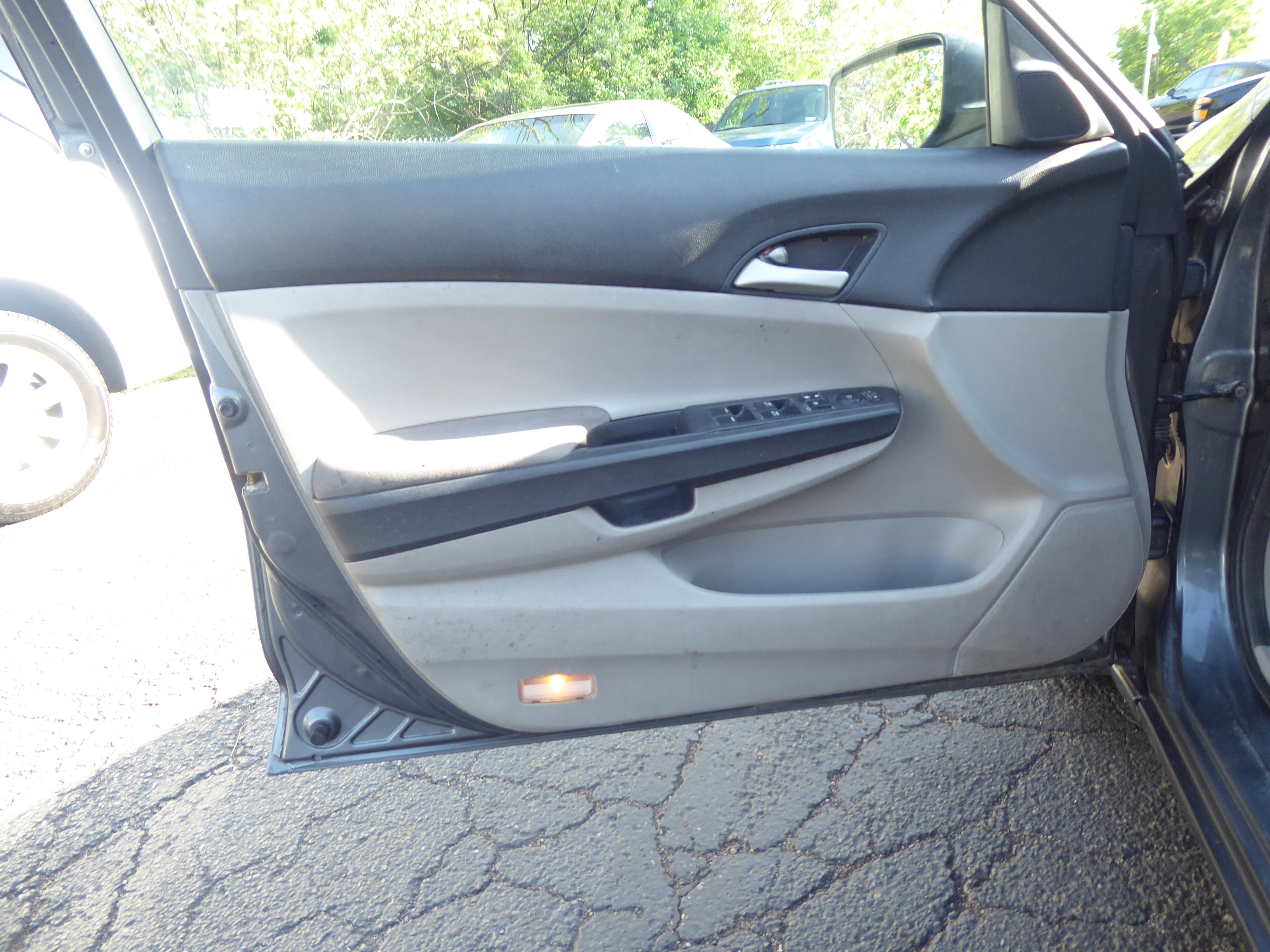 Used 2012 Honda Accord LX image 24