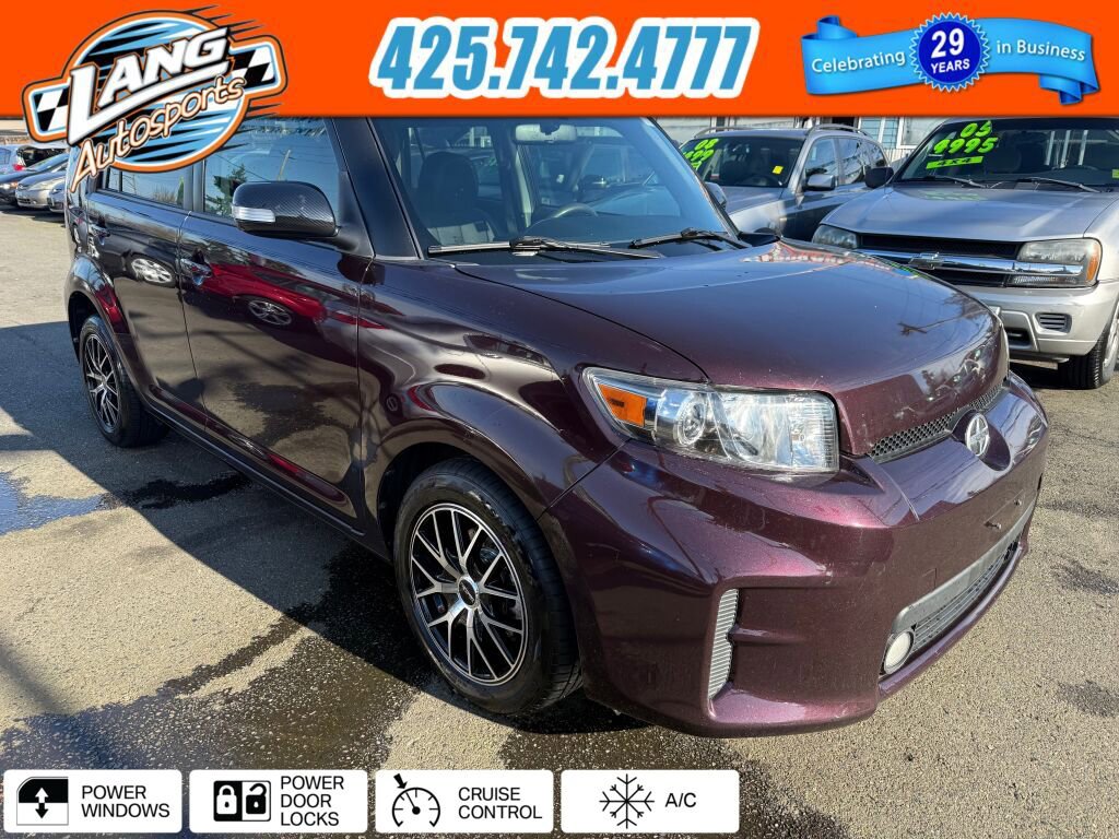Used 2011 Scion xB image 1