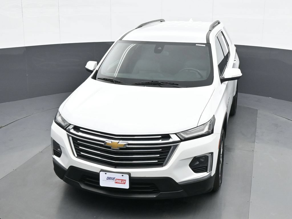 Used 2023 Chevrolet Traverse LT FWD image 16
