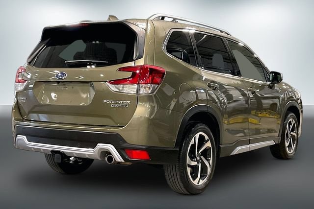 Used 2023 Subaru Forester Touring AWD/4WD image 13