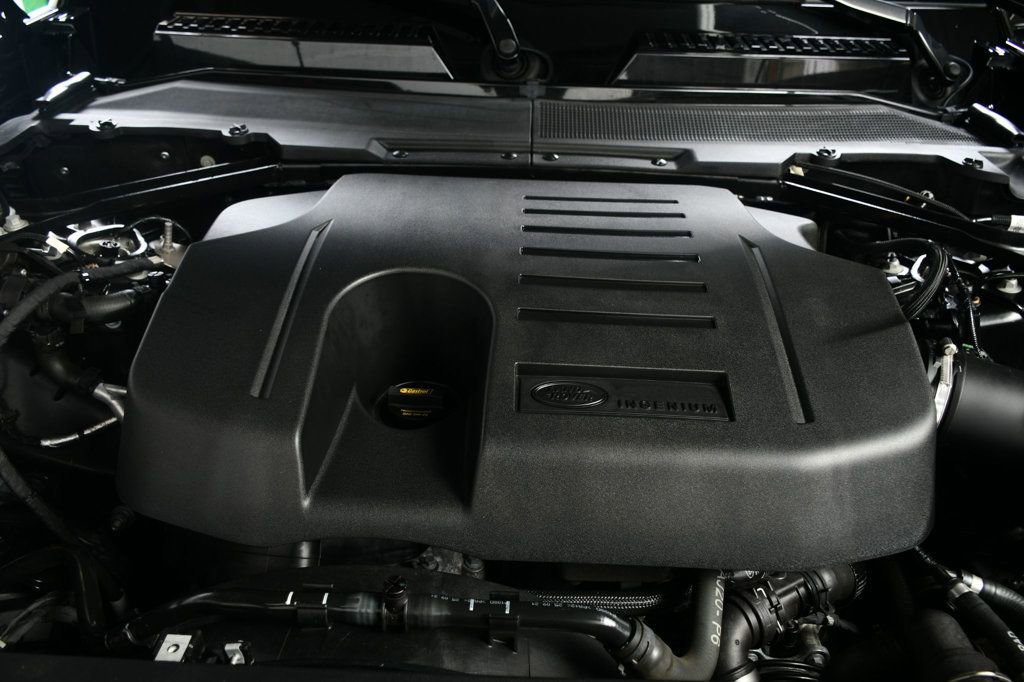 Used 2023 Land Rover Defender 110 X-Dynamic SE image 72