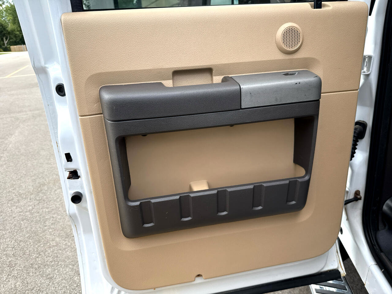 Used 2016 Ford F350 Lariat w/ Chrome Package image 20