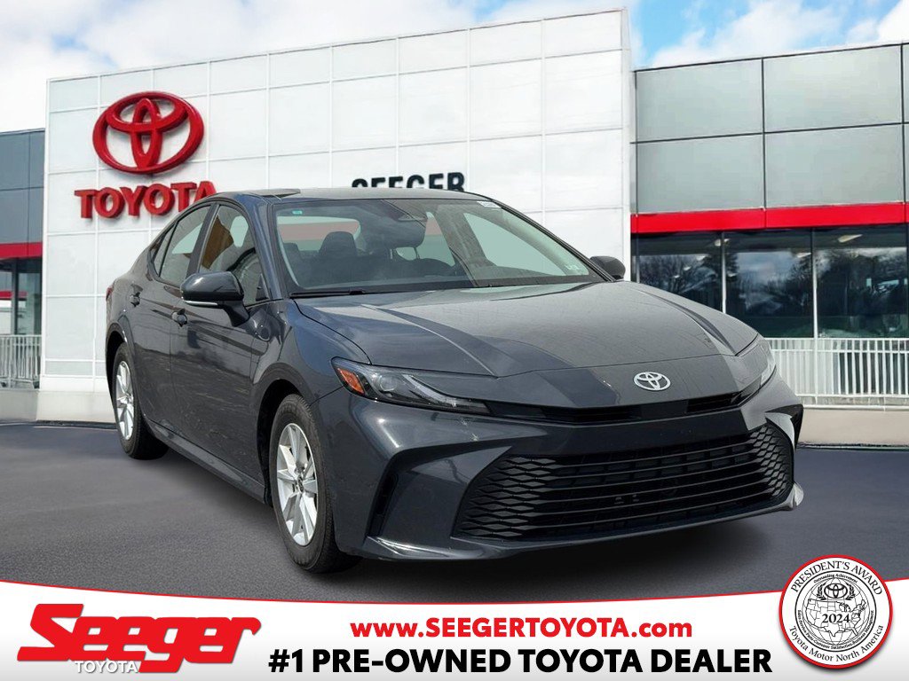 Used 2025 Toyota Camry Hybrid