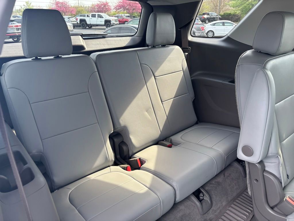 Used 2019 Chevrolet Traverse Premier w/ Driver Confidence II Package FWD image 23