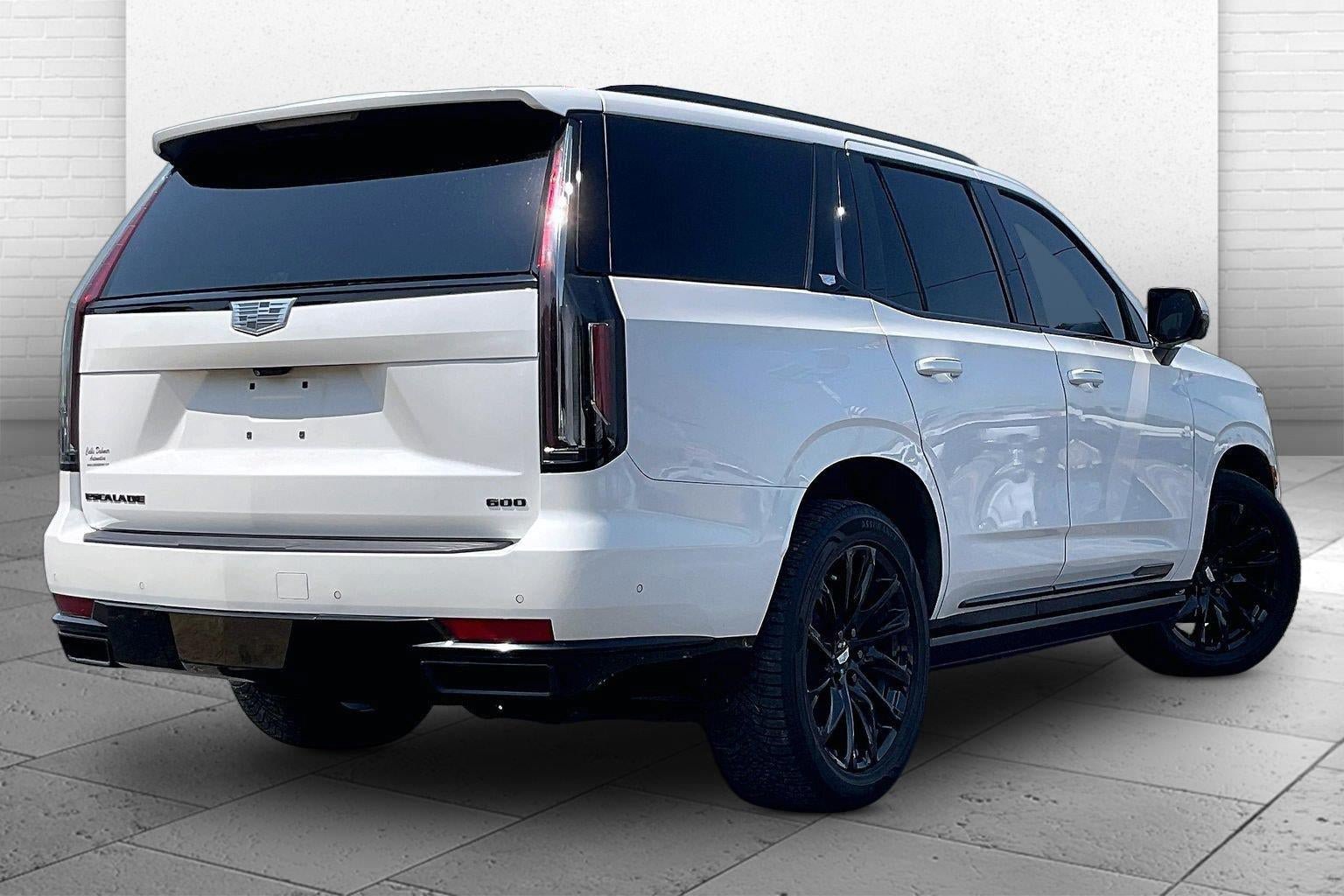Used 2024 Cadillac Escalade Sport Platinum w/ LPO, ONYX Package AWD/4WD image 14