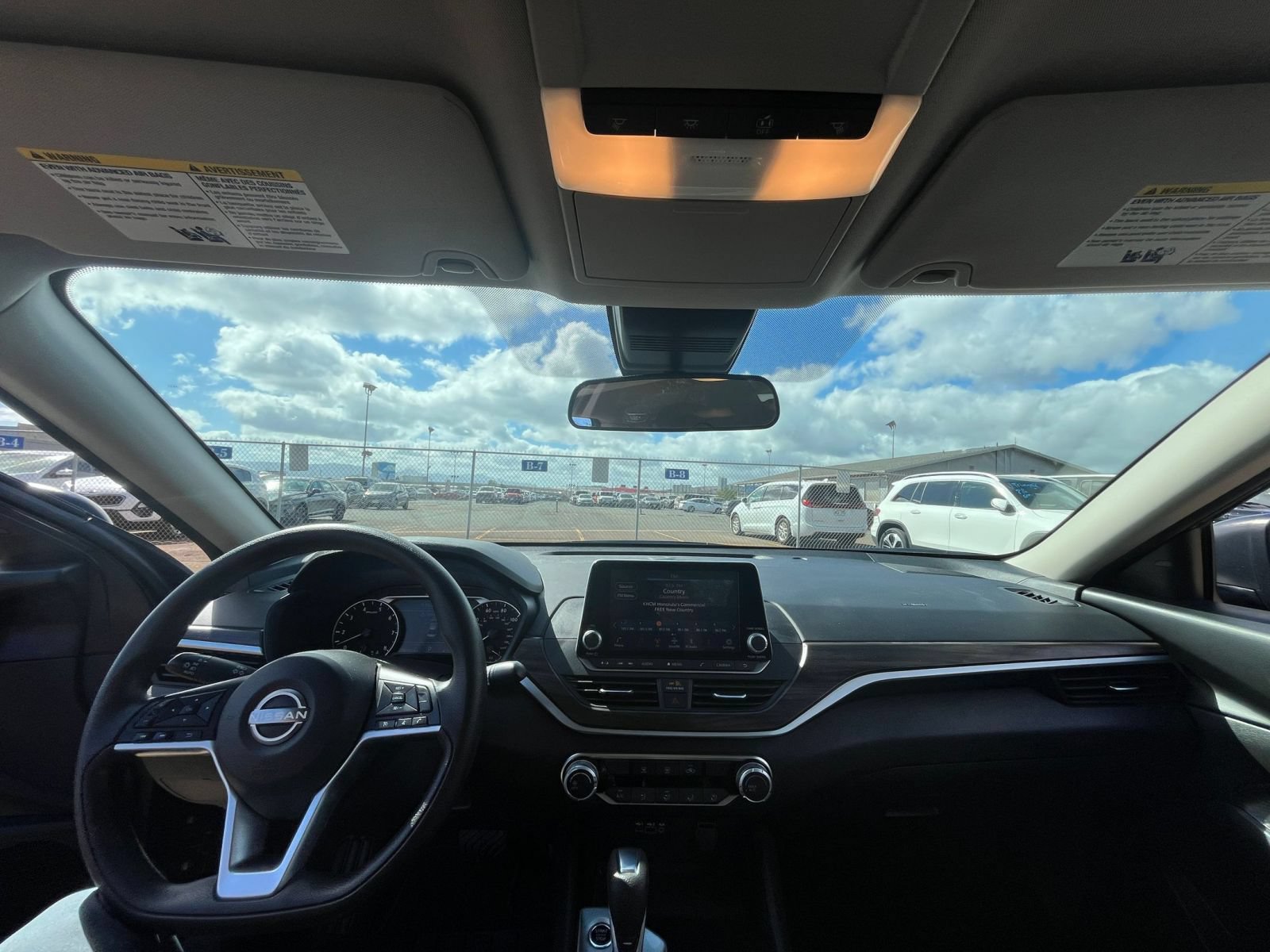 Used 2024 Nissan Altima 2.5 SV FWD image 30