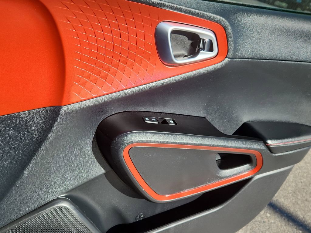 Used 2023 Kia Soul GT-Line image 13