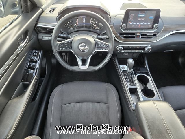 Used 2023 Nissan Altima 2.5 SV image 14