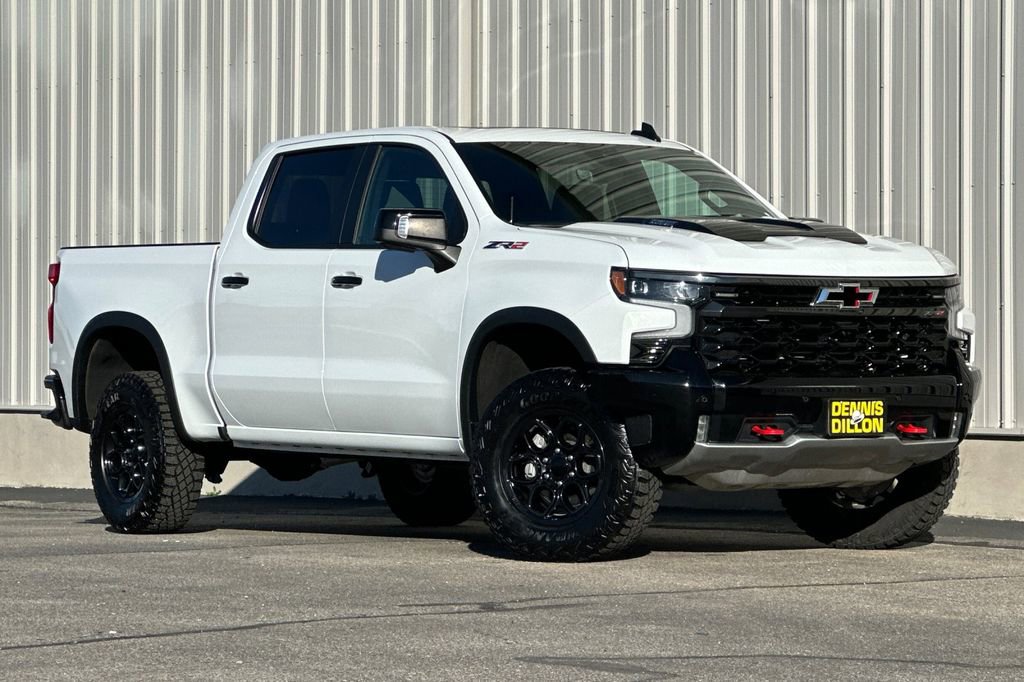 Used 2025 Chevrolet Silverado 1500 ZR2 w/ Technology Package image 2