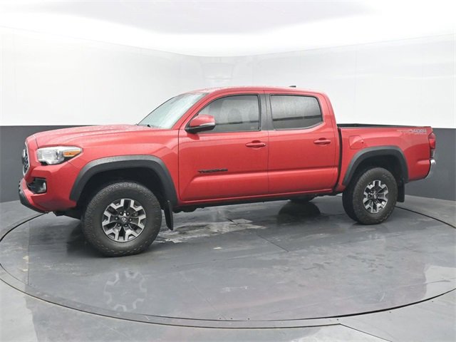 Used 2019 Toyota Tacoma TRD Off-Road image 2