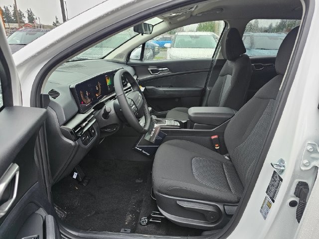 New 2026 Kia Sportage LX FWD image 19