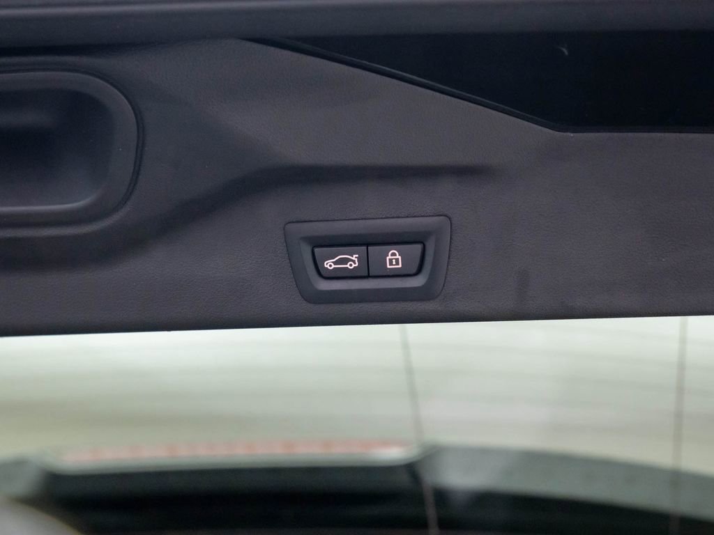 Used 2023 BMW X5 xDrive45e w/ Climate Comfort Package image 33