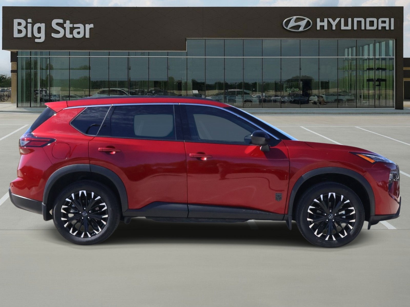 Used 2026 Nissan Rogue Dark Armor FWD image 5