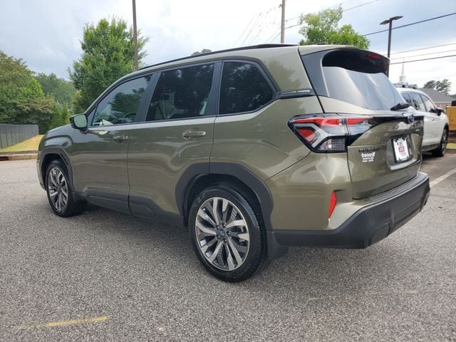 Certified 2025 Subaru Forester Touring w/ Popular Package - Touring AWD/4WD image 5